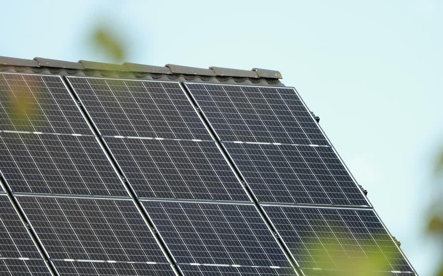 Solar panel field setup used to troubleshoot portable power charging problems